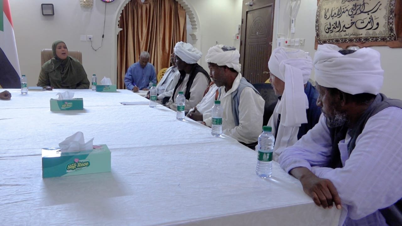نوارة أبو محمد تبحث مع الكميلاب تشغيل ميناء هيدوب لدعم تنمية شرق السودان