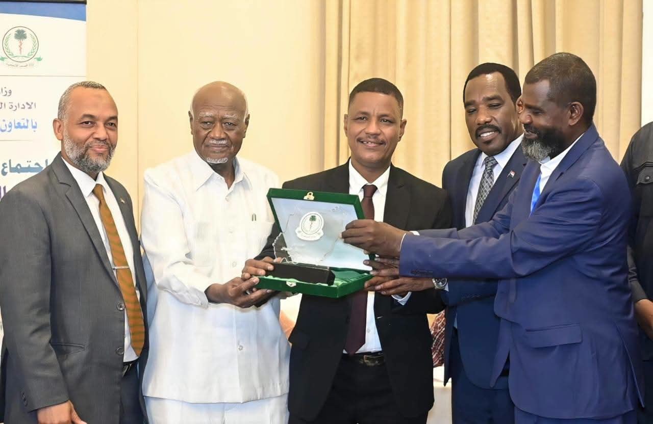 وزير الحكم الاتحادي يشهد مراسم إجازة الخطة الاستراتيجية الوطنية لتعافي النظام الصحي
