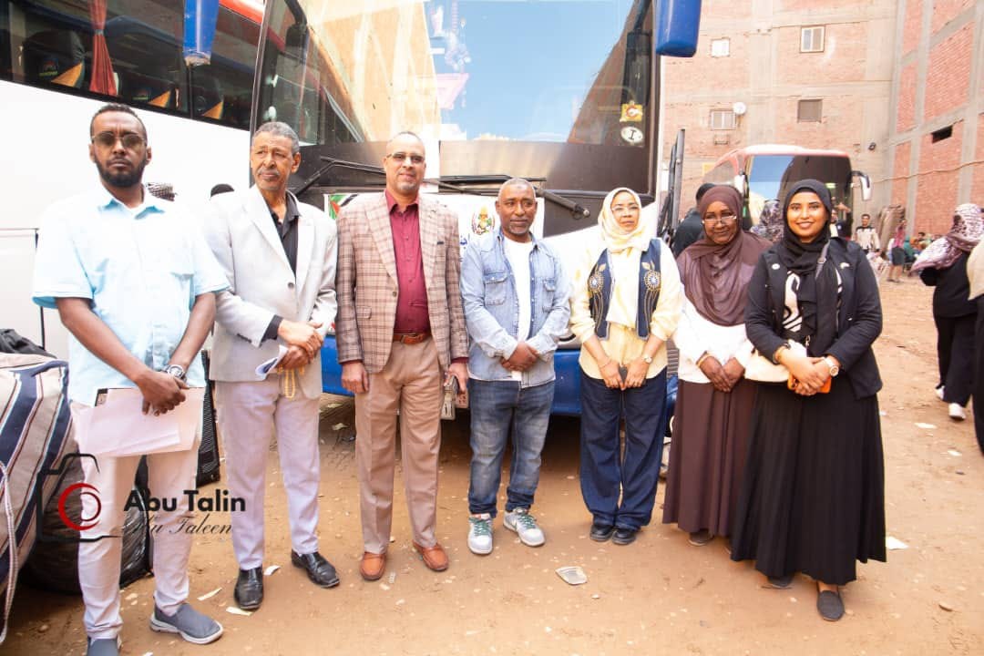 تفوج دفعة جديدة من طلاب التعليم العام من مصر إلى السودان لجنة