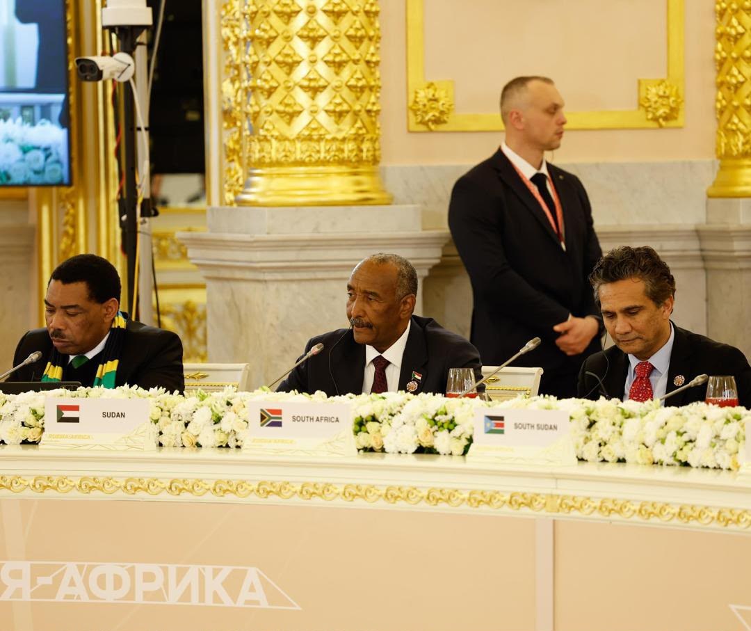 البرهان من موسكو: السودان يتطلع إلى شراكة استراتيجية أوسع مع روسيا